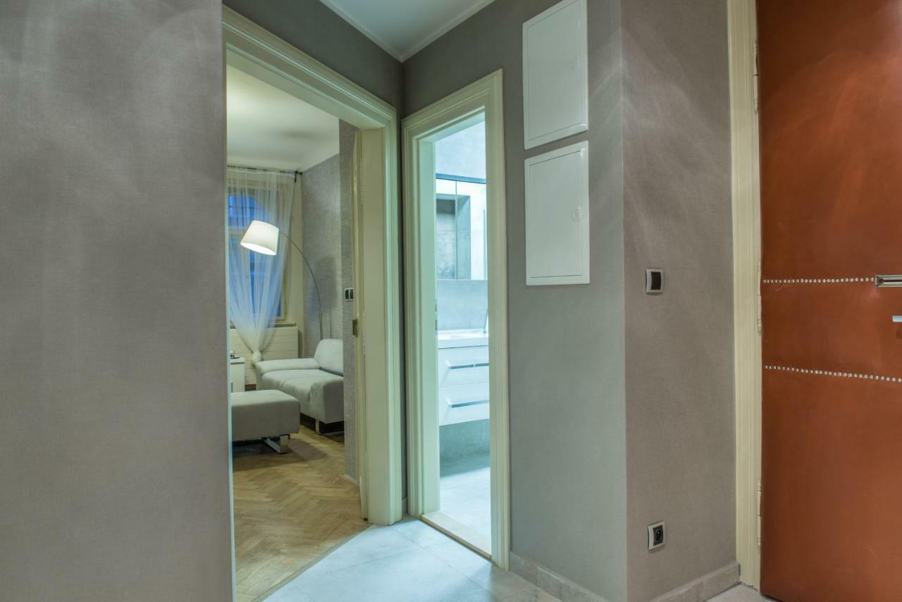 Exclusive 3 Bedroom Top-Notch Flat, Great Location ปราก ภายนอก รูปภาพ