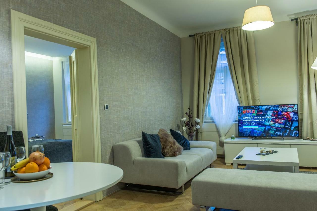 Exclusive 3 Bedroom Top-Notch Flat, Great Location ปราก ภายนอก รูปภาพ